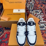 LVスニーカー 104 カップル用 スーパーコピー